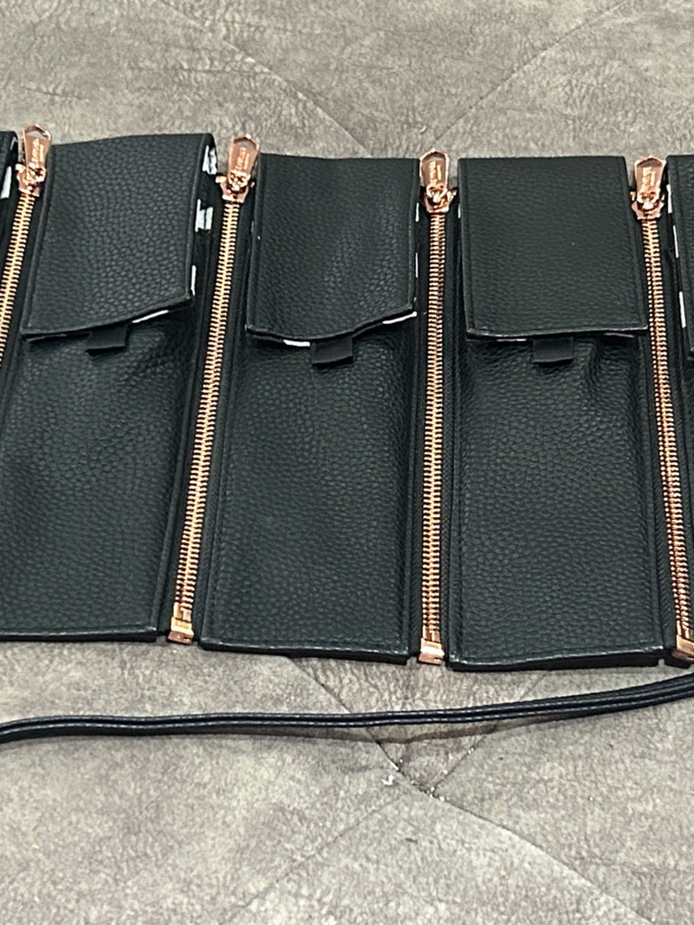 Sephora Black Leather Multi-Pouch 5 brush Bag with Gold Zippers - Picture 7 of 7